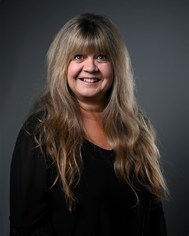 Angela-Rasmuson.jpg