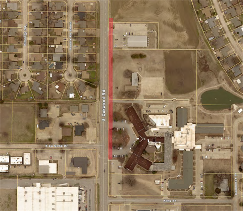 Intermittent-Lane-Closure-on-South-Oakwood-Road-for-New-Walking-Trail.png