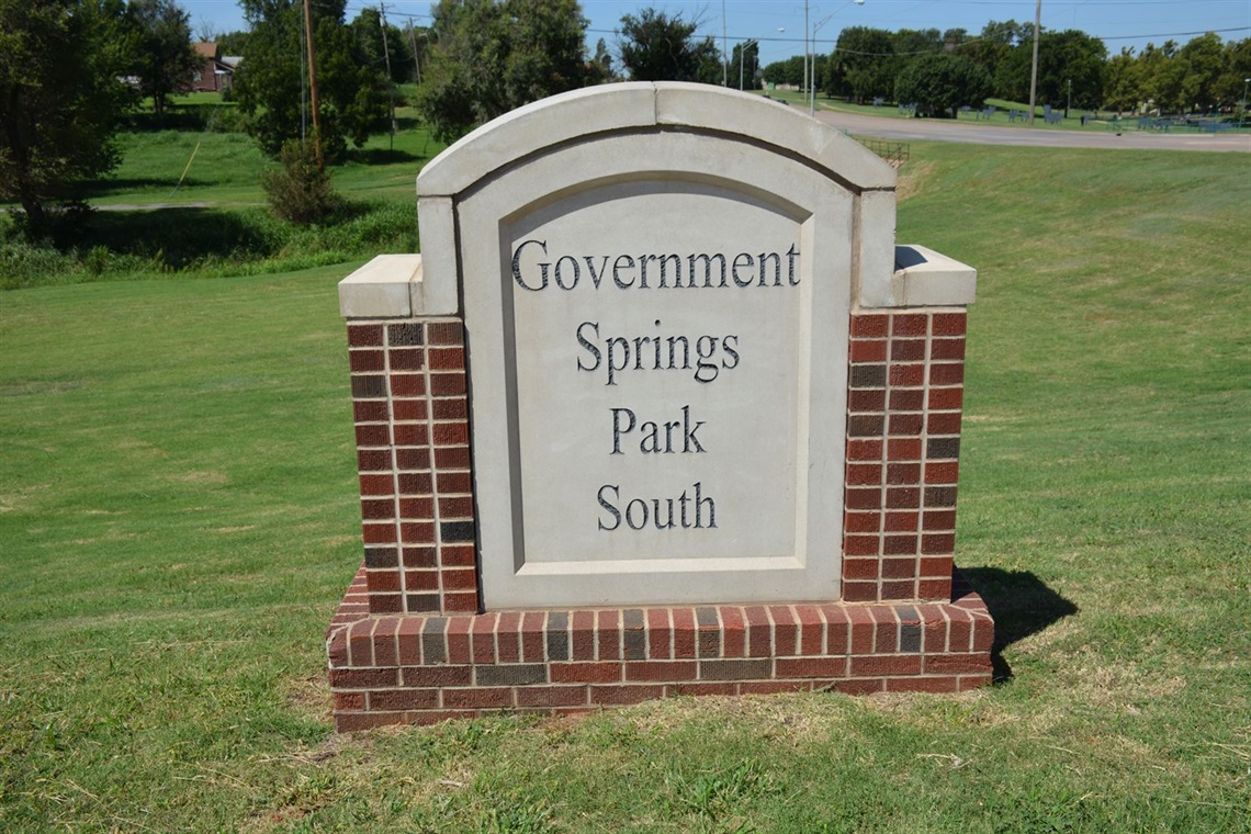 Government Springs South Sign